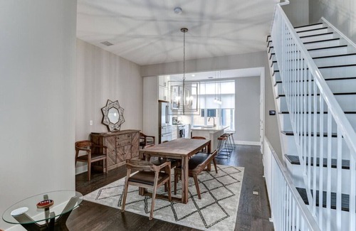East End - Valley Street House | Townhome with Large Rooftop Terrace