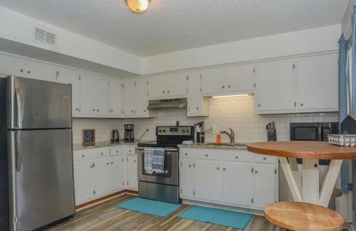 Grand Bay Apartment | Townhomes Near the Bay - #2