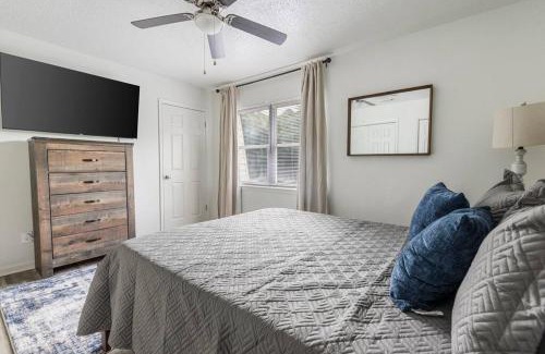 Grand Bay Apartment | Townhomes Near the Bay - #3