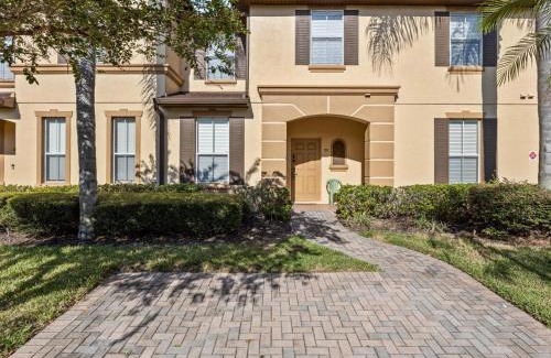 Regal Palms Resort | Townhouse and Resort Near Disney