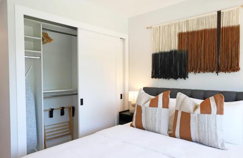 South Beach Apartment | Townhouse in Heart of South Beach Miami Steps to Sea