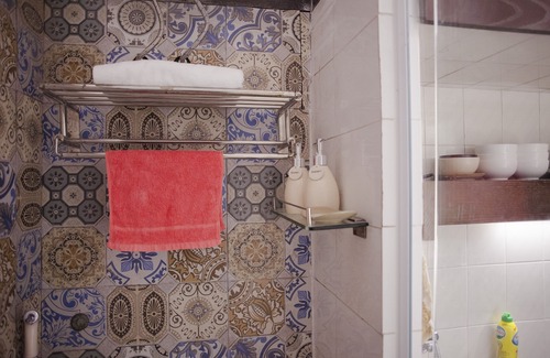 Ba Dinh House | Townhouse in Old Quarter- Clean/Safe/Centre/Big Group