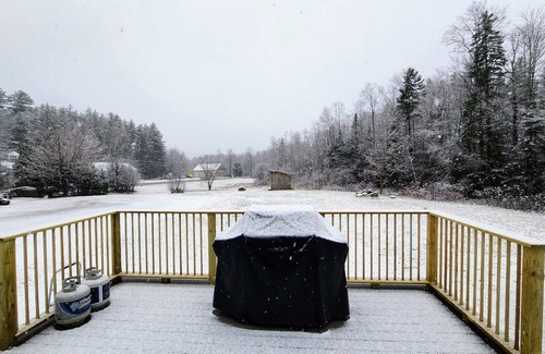 West Dover House | Townhouse in Private Village On VT-100 (5-min to Mount Snow)