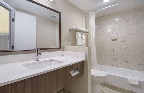 High Point Hotel | Townhouse Inn