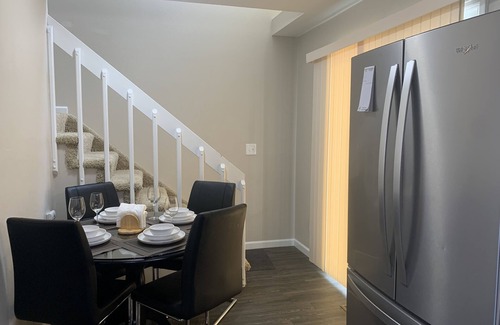 Tollgate Overlook House | Townhouse styles