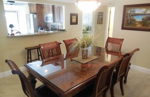 Siesta Key Condo | Townhouse with Garage - Across from Siesta Key Beach!