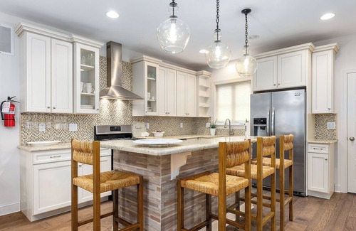 Avalon House | Townhouse with Water View