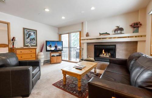 Beaver Creek Apartment | Townsend Place Ski In Ski Out Access