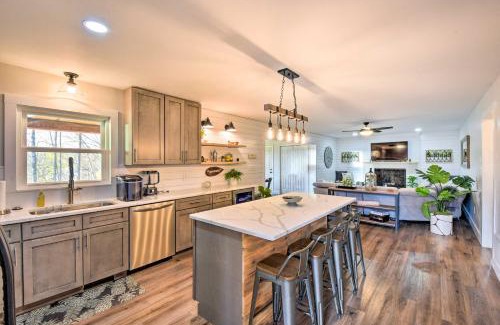 Townville House | Townville Lake House with Private Dock, Kayaks!