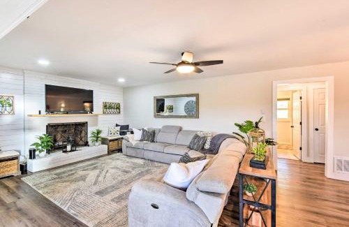 Townville House | Townville Lake House with Private Dock, Kayaks!