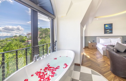 Phuong 10 Hotel | TP Dalat Hotel