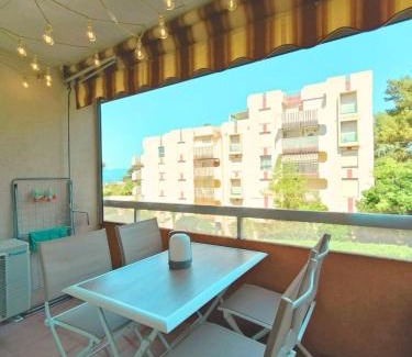 Ampuis Apartment | Très bel Appartement Le Santa Lucia à SAINT-RAPAËL - Confort, Climatisation et Vue mer !