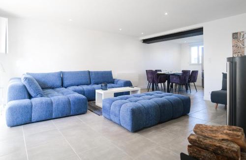 Les Sables d'Olonne House | Très jolie maison - Piscine & Jacuzzi - Les Sables - 9 personnes