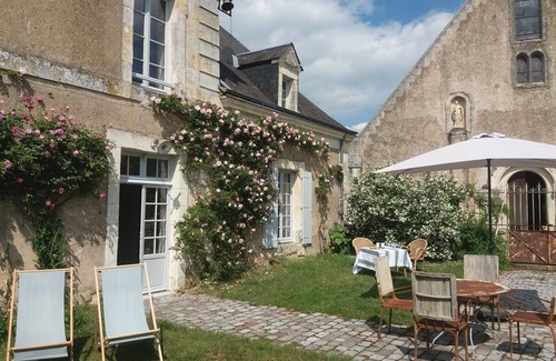 Ponce sur Le Loir House | Très Jolie Maison Ancienne, Très Confortable, Dominant la Vallée du Loir