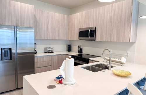 Bay Lake House | TR1399 – Modern 3BR home with Private Pool near Disney - 8 guests