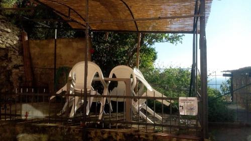 Corniglia Apartment | Tra collina e mare