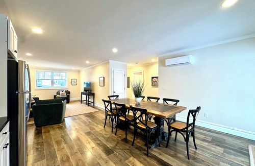 Newport East Apartment | Tradewind Haven - New 4-Bed Townhouse Near Newport