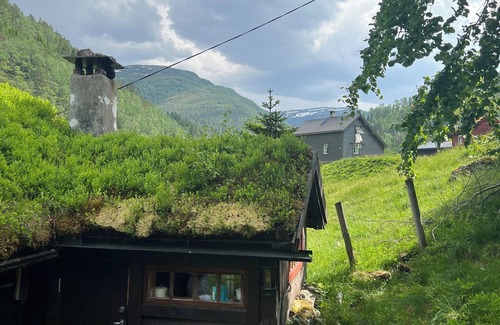 Evanger Cabin | Tradisjonell norsk hytte i Rasdalen
