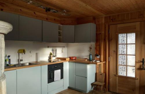 Sarreyer Ski Chalet | Traditional chalet in the heart of nature