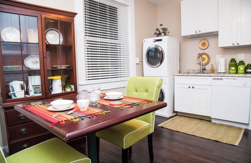 Forest Hills Apartment | Traditional decor, 1Br, 1Ba, Floor #1,NO steps convenient to US OPEN