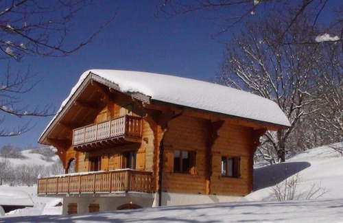 Bernex Ski Chalet | Traditional Haute-Savoie chalet near Lake Geneva. 10 sleeps