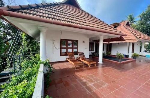 Perumbavoor House | Traditional Kerala Heaven in Ernakukam - Kaippilly Tharvadu