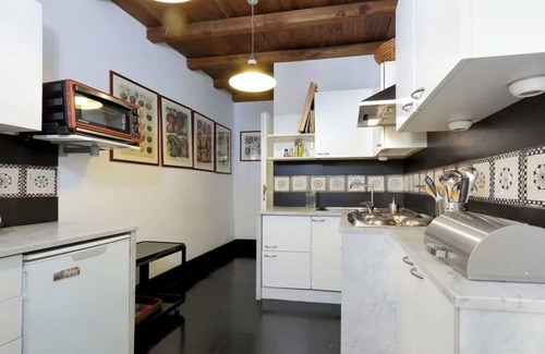 Rione IV Campo Marzio Apartment | Traditional Roman 5-Bedroom with Stunning Views, Just Steps from Spanish Steps