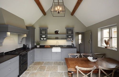 Southrop Cottage | Traditional Rustic Cotswold Hideaway in Southrop