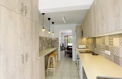 Cala en Porter Villa | Traditional Spanish Villa with Private Pool, Air-con,and Wifi