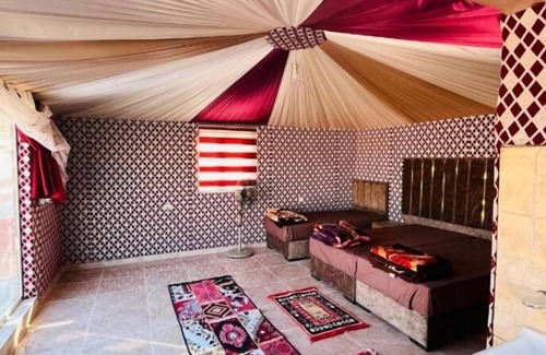 Wadi Rum Hotel | Traditions of wadi rum camp & JeepTour
