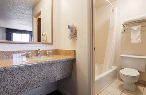 Alturas Hotel | Trailside Inn