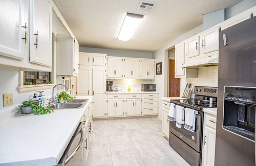 Bella Vista House | TrailSide Oasis w/the best of NWA