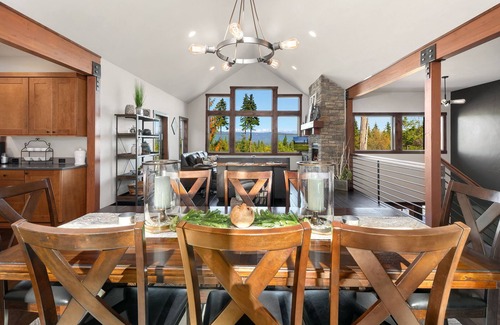 Cle Elum House | Trailside's Finest! Game Room | Wi-Fi | Private Hot Tub
