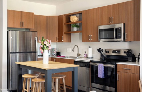 Traverse City Apartment | Trailside45 Modern Getaway – Traverse City