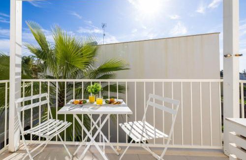 Santa Maria al Bagno Apartment | Tramonti Incredibili in Piscina - Apartment8 con AC WiFi in Residence