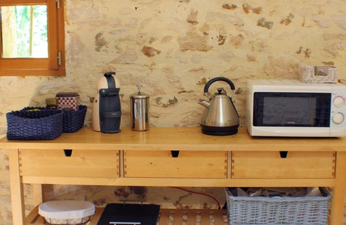 Villefranche-du-Perigord Cottage | Tranquil, spacious Gite & Apartment for couples to relax and recharge.