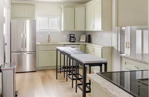 Parkridge House | Tranquil 2-bedroom house in Knoxville with WiFi & great backyard space to enjoy