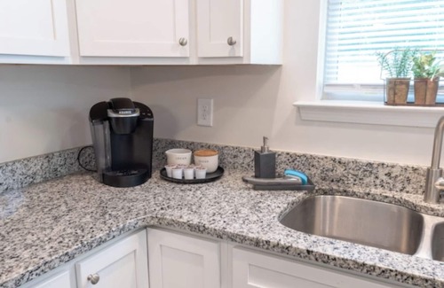 Lyman House | Tranquil 3-bedroom house in Duncan with WiFi access
