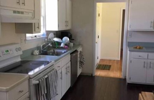 Cutchogue House | Tranquil 5 Br North Fork Retreat With Pool And Huge Yard, Walk To Beach