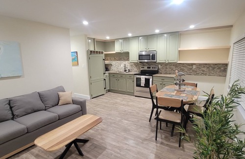 Williams Town Condo | Tranquil and Cozy Space Nestled Steps From The Beach