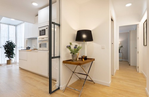 El Arenal Apartment | Tranquil Apartment in El Arenal Area. Velarde III