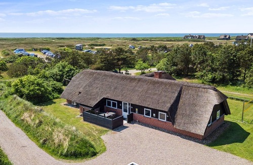 Blavand Strand House | Tranquil Beach Retreat - By Traum Ferienwohnungen
