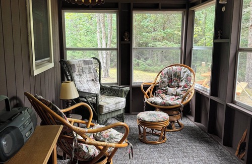 Grayling Cabin | Tranquil Cabin Retreat with Sauna – Steps from the Holy Waters