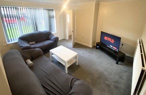 Atherton House | Tranquil Charming Stay