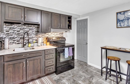 Bellevue House | Tranquil City Escape