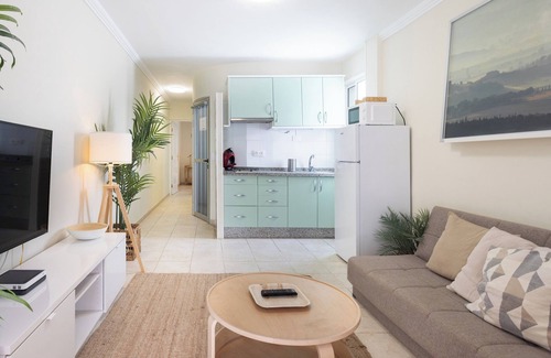 Poris de Abona Apartment | Tranquil Coastal Escape, Porís de Abona