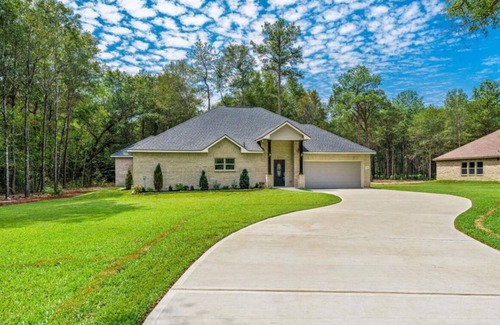 Conroe House | Tranquil Conroe/Woodlands Retreat