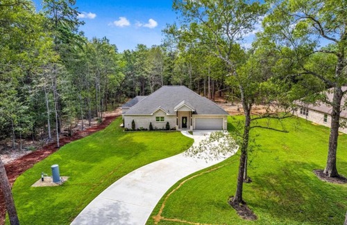 Conroe House | Tranquil Conroe/Woodlands Retreat