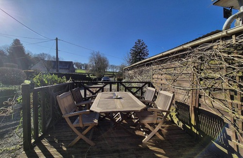 Mael-Carhaix Cottage | Tranquil Cottage, Maël-Carhaix