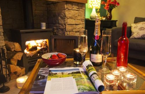 Haworth House | Tranquil Cottage with Spectacular Views